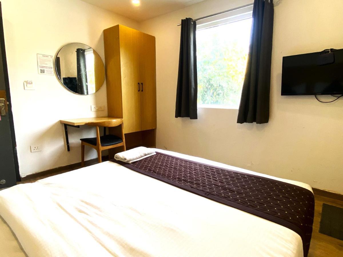 Qotel Hotel Ip Residency East Delhi Preet Vihar Új-Delhi Kültér fotó
