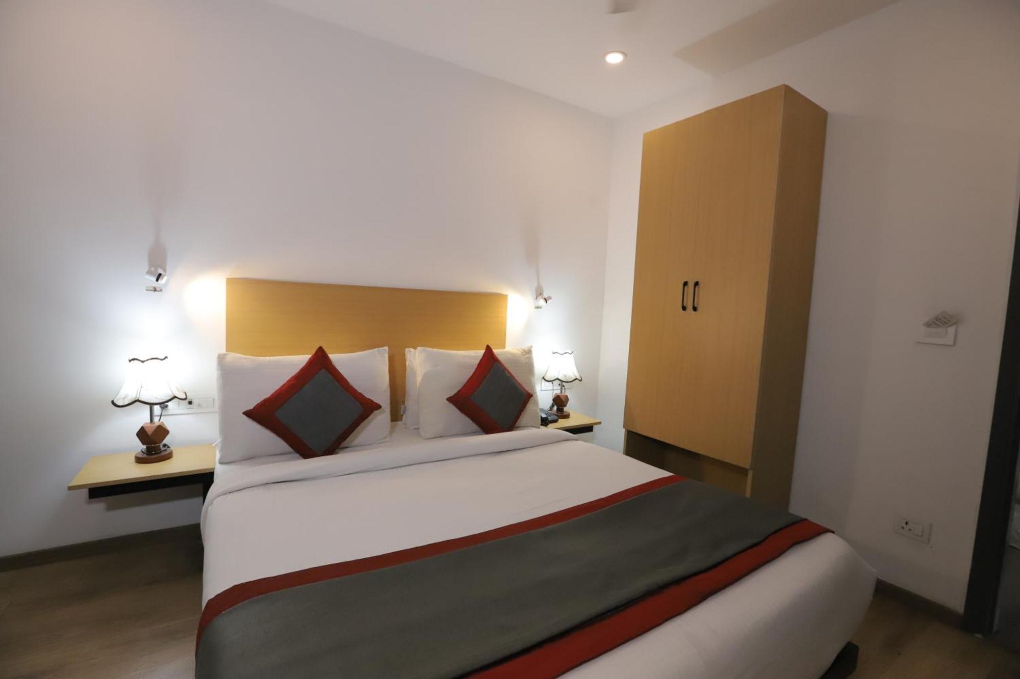 Qotel Hotel Ip Residency East Delhi Preet Vihar Új-Delhi Kültér fotó