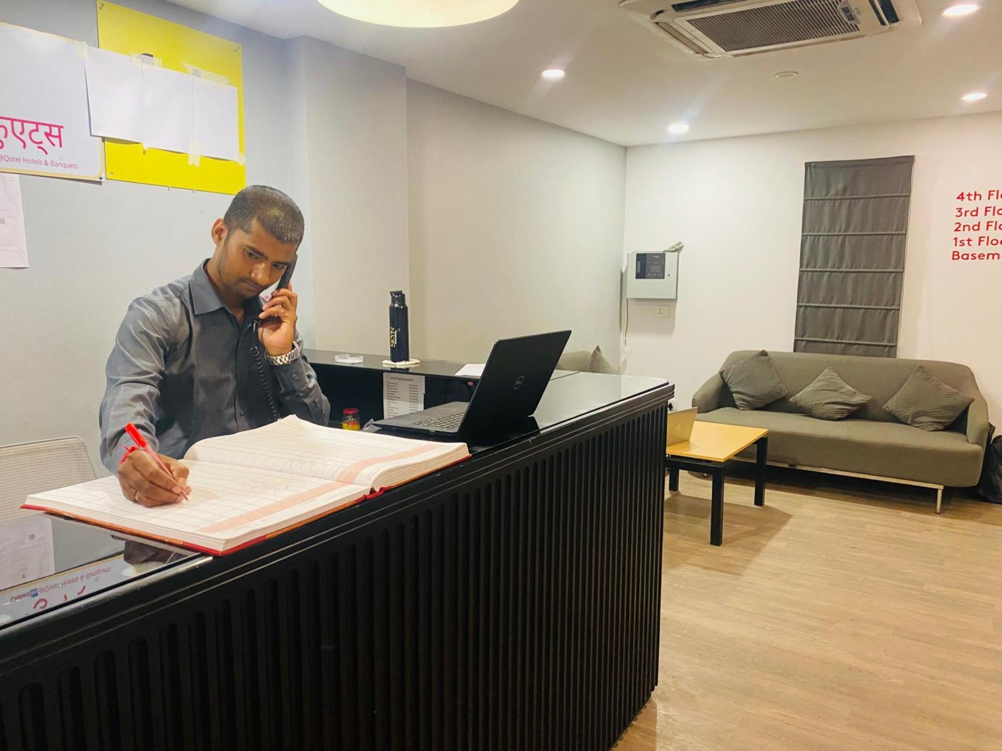 Qotel Hotel Ip Residency East Delhi Preet Vihar Új-Delhi Kültér fotó